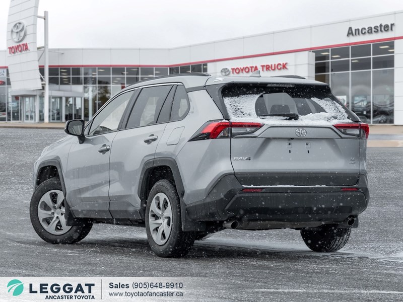2021 Toyota RAV4 LE AWD
