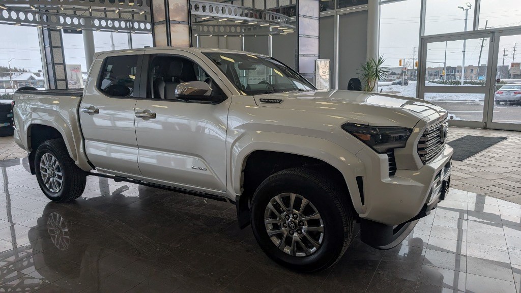 2024 Toyota Tacoma Hybrid 4x4 Double Cab Auto SB Hybrid