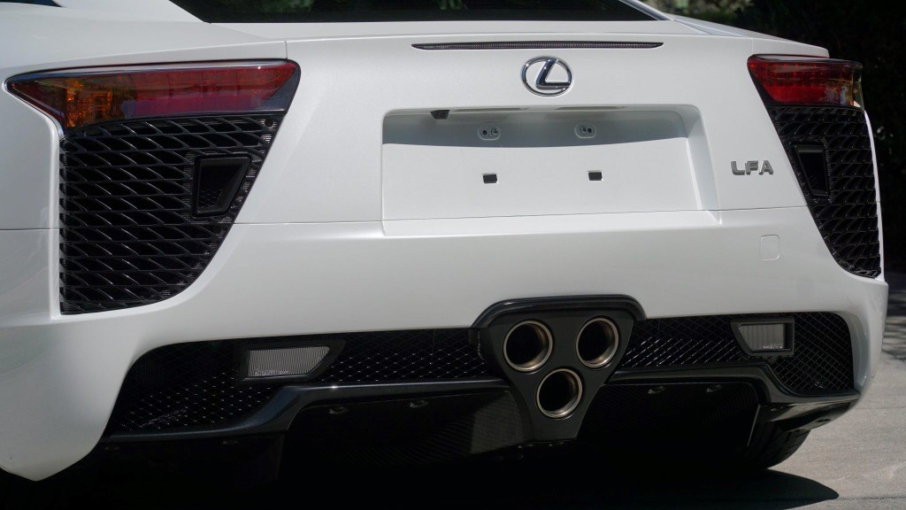 2012 LEXUS LFA 2DR CPE