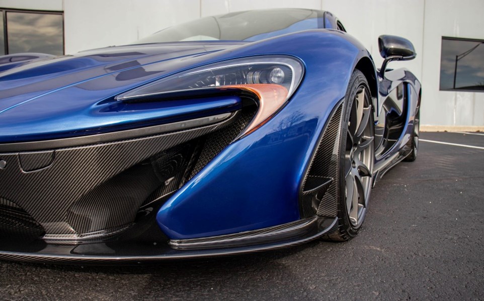 2014 MCLAREN P1 