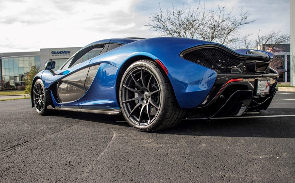 2014 MCLAREN P1 