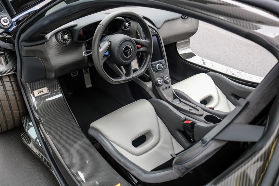2014 MCLAREN P1 