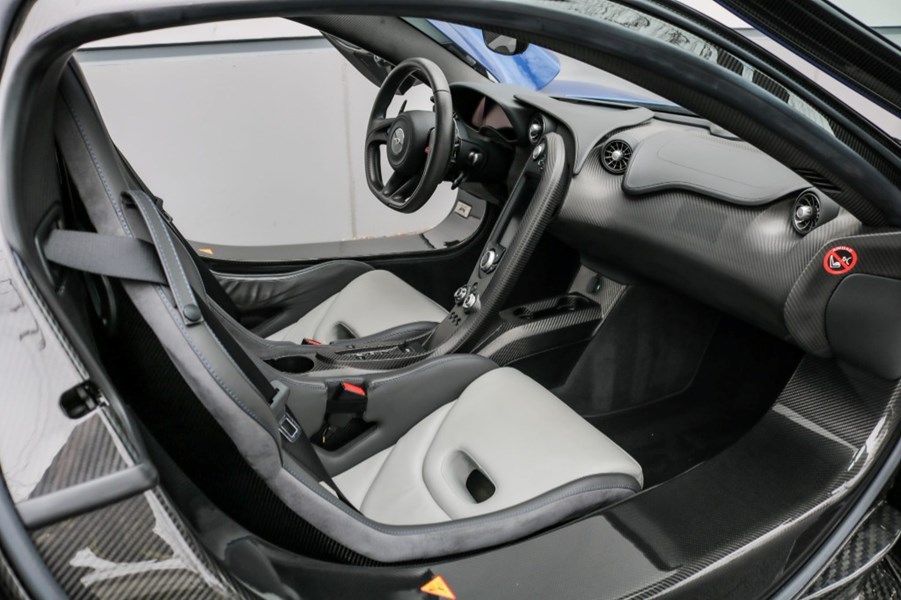 2014 MCLAREN P1 