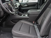 2024 Chevrolet Suburban 4WD 4dr LS