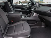 2024 Chevrolet Suburban 4WD 4dr LS