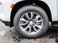 2024 Chevrolet Suburban 4WD 4dr LS