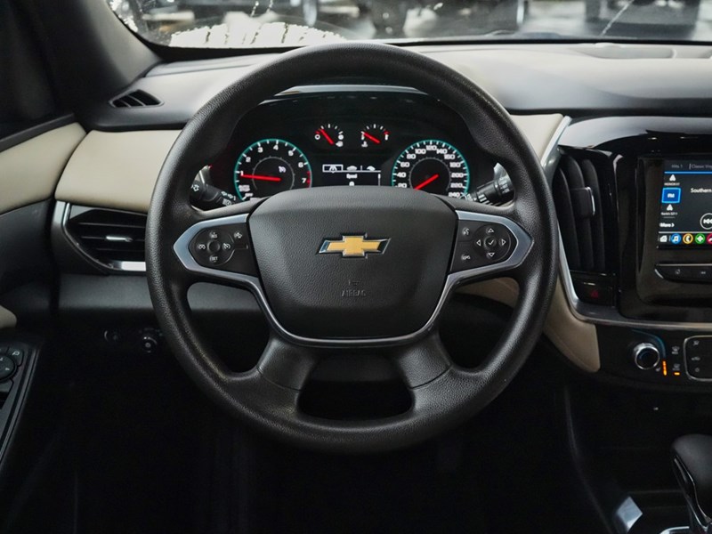 2022 Chevrolet Traverse LS |AWD | OFFLEASE | SERVICEDHERE | 1OWNER | 8PASS