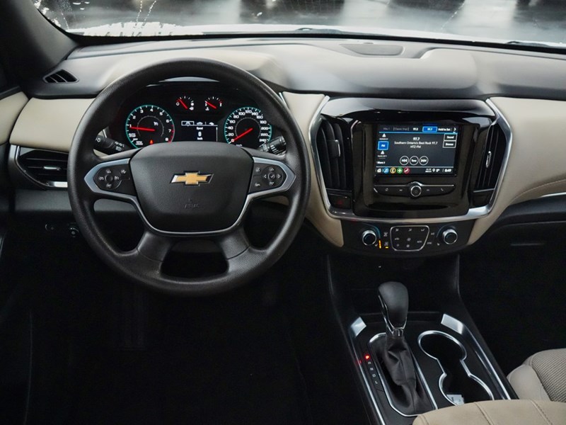 2022 Chevrolet Traverse LS |AWD | OFFLEASE | SERVICEDHERE | 1OWNER | 8PASS