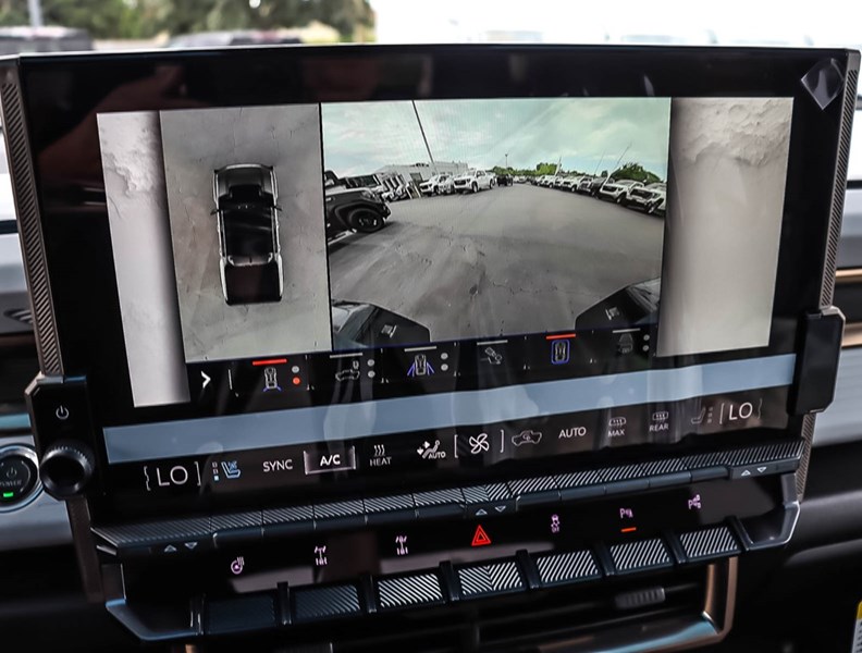2024 GMC HUMMER EV Pickup DEMO e4WD Crew Cab 3X