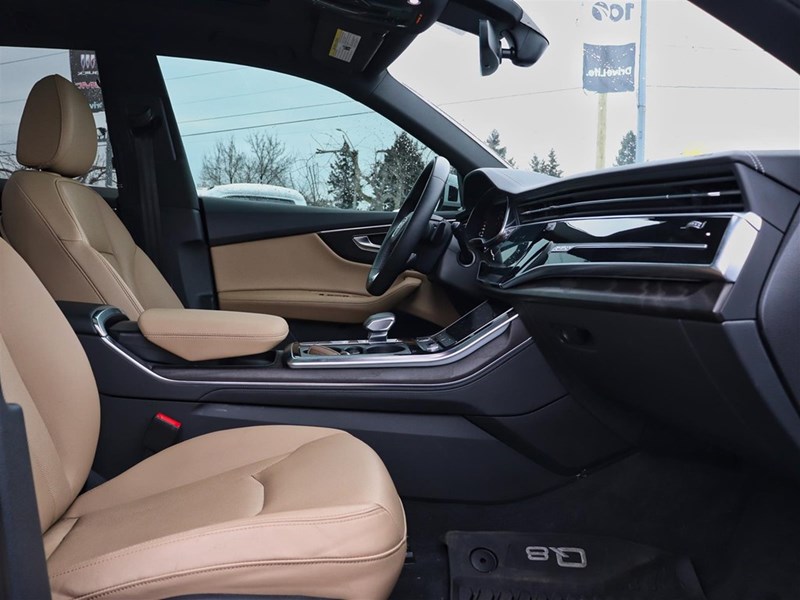 2023 Audi Q8 Progressiv | 1OWNER | OFFLEASE | NEWFRONTBRAKES |