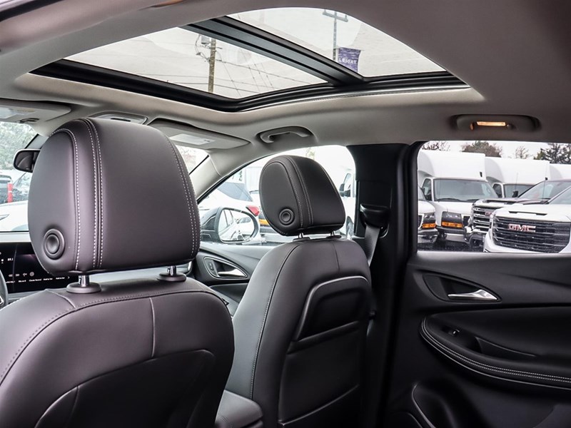 2024 Buick Encore GX AWD 4dr Avenir