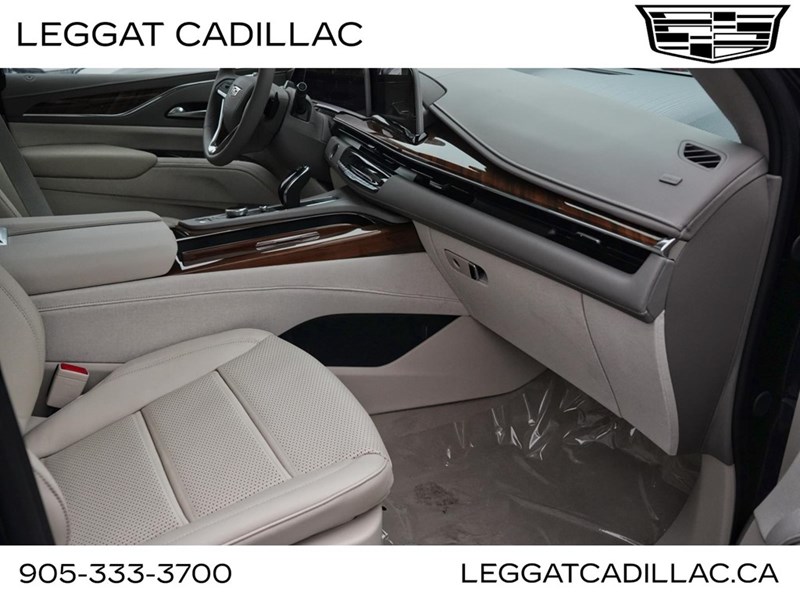 2024 Cadillac Escalade ESV 4WD 4dr Premium Luxury Platinum