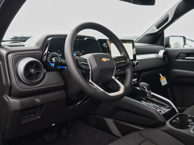 2024 Chevrolet Colorado 4WD Crew Cab LT