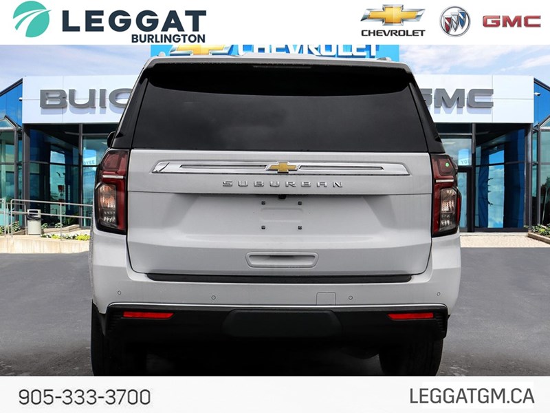2024 Chevrolet Suburban 4WD 4dr LS
