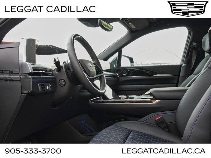 2025 Cadillac Escalade IQ AWD 4dr Luxury 1