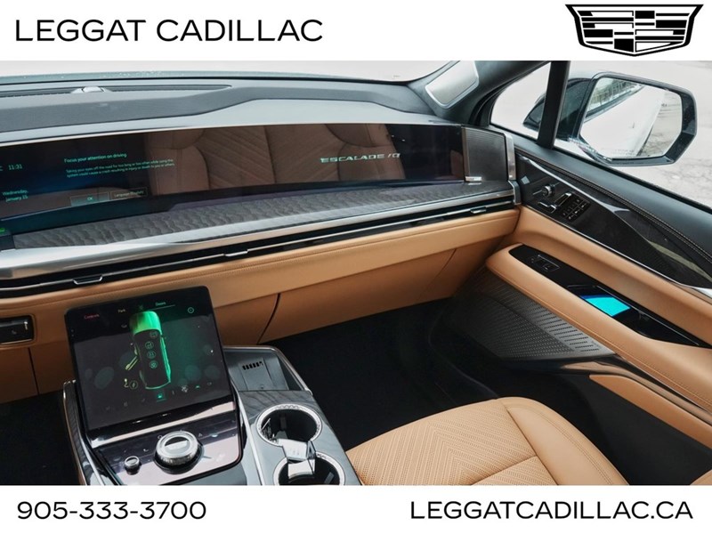 2025 Cadillac Escalade IQ AWD 4dr Sport 2