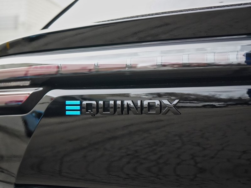 2025 Chevrolet Equinox EV 4dr RS