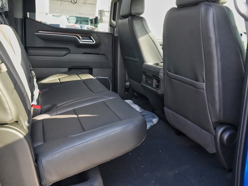 2025 Chevrolet Silverado 1500 4WD Crew Cab 147