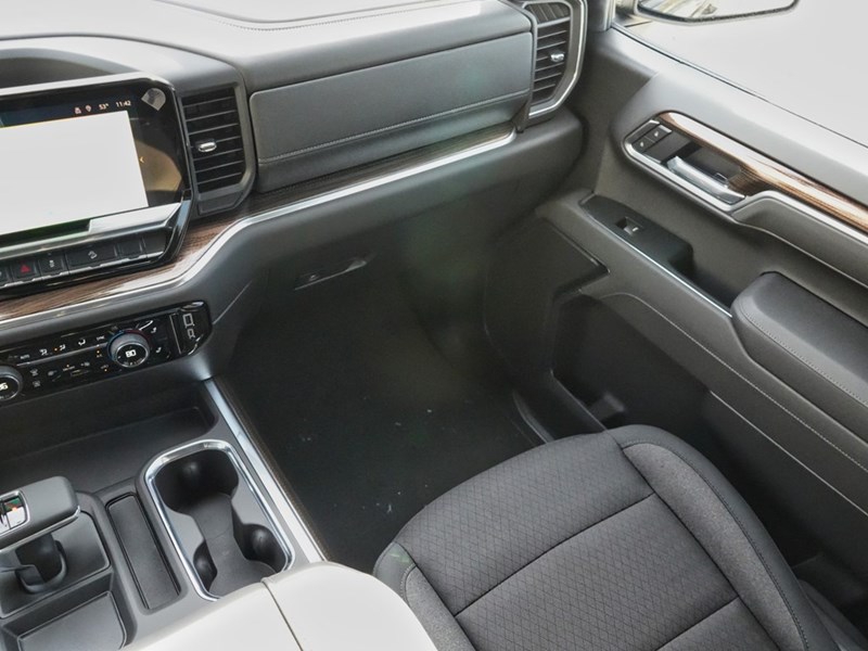 2025 Chevrolet Silverado 1500 4WD Crew Cab 147