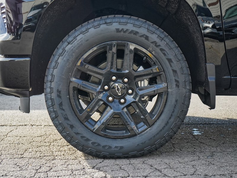 2025 Chevrolet Silverado 1500 4WD Crew Cab 147