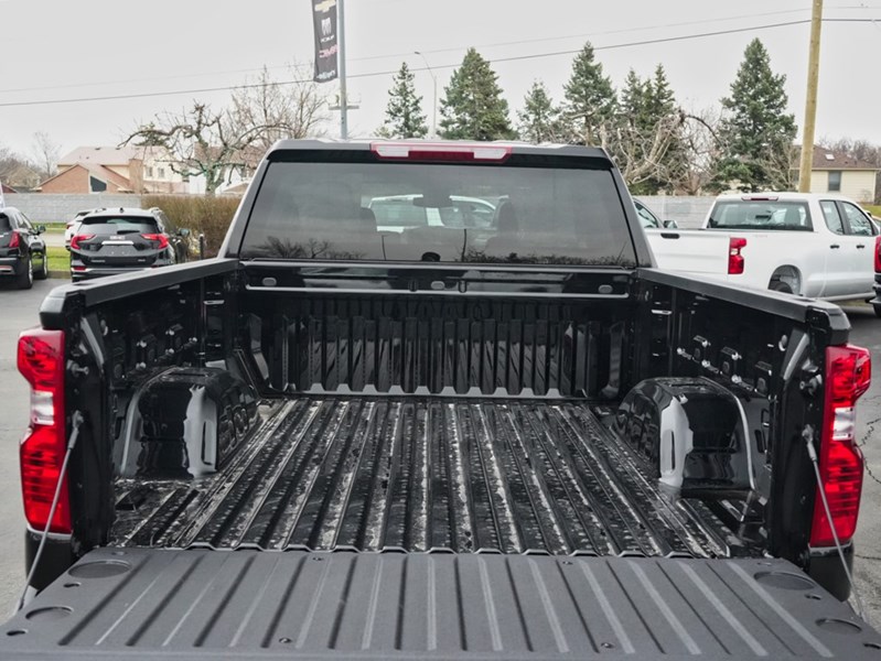 2025 Chevrolet Silverado 1500 4WD Crew Cab 147