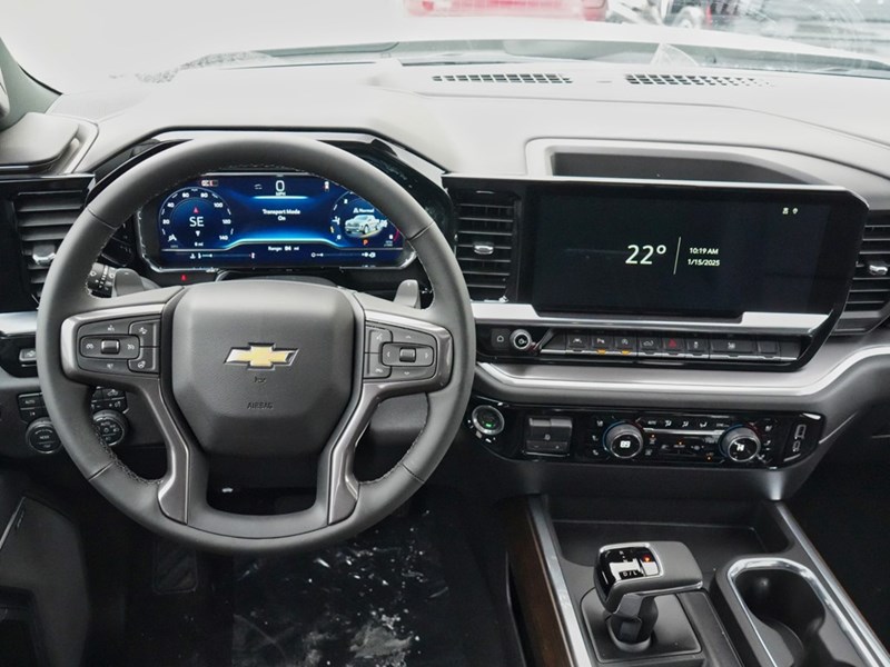 2025 Chevrolet Silverado 1500 4WD Crew Cab 147