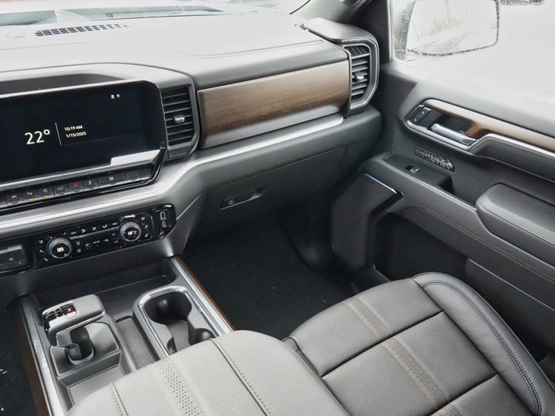2025 Chevrolet Silverado 1500 4WD Crew Cab 147