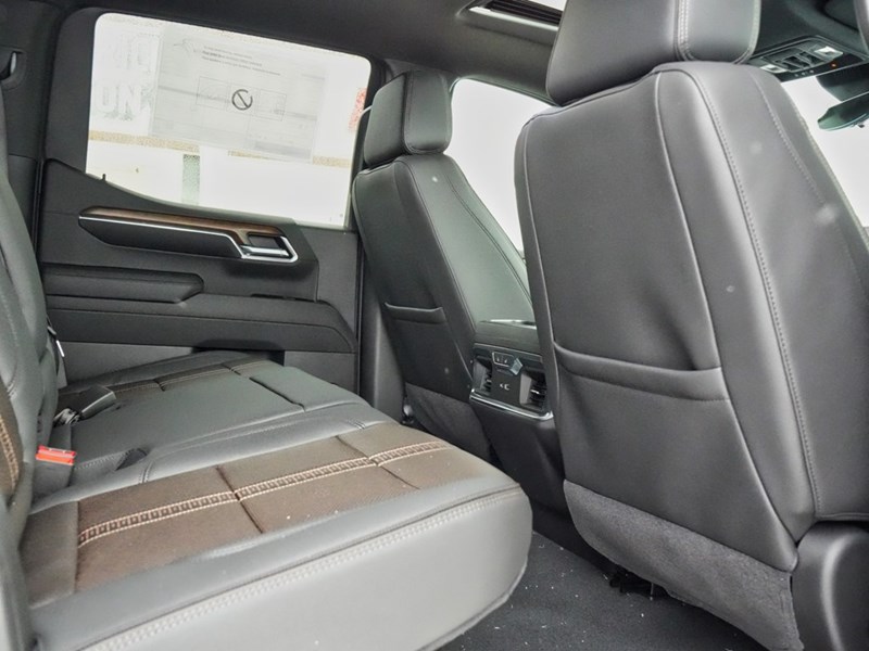 2025 Chevrolet Silverado 1500 4WD Crew Cab 147