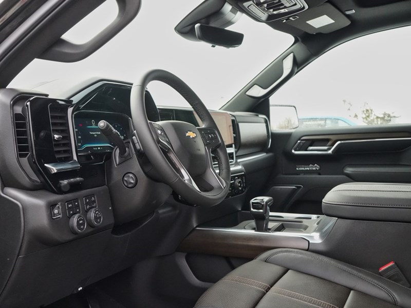 2025 Chevrolet Silverado 1500 4WD Crew Cab 147