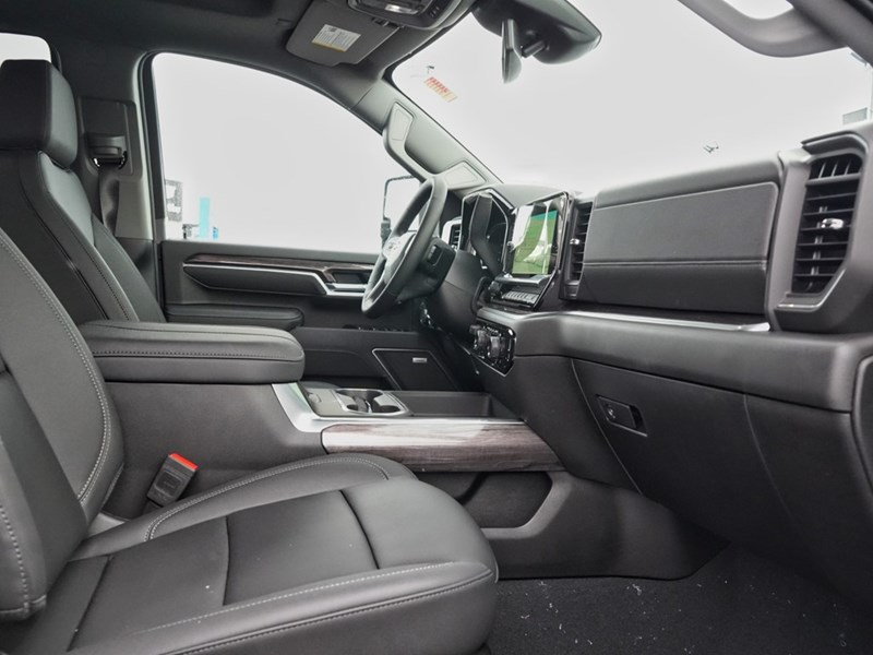 2025 Chevrolet Silverado 2500HD 4WD Crew Cab 159