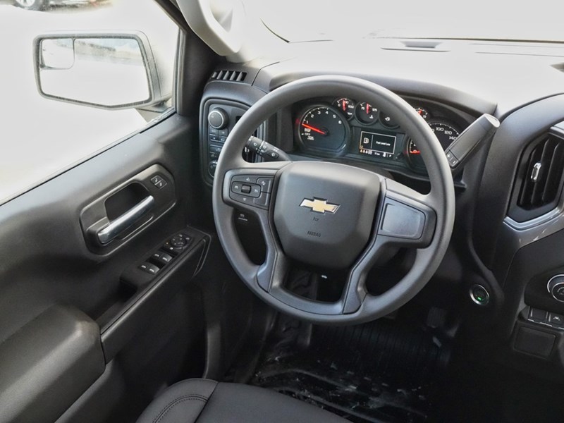 2025 Chevrolet Silverado 1500 4WD Crew Cab 147