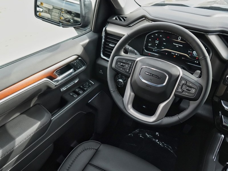 2025 GMC Sierra 1500 DEMO 4WD Crew Cab 147