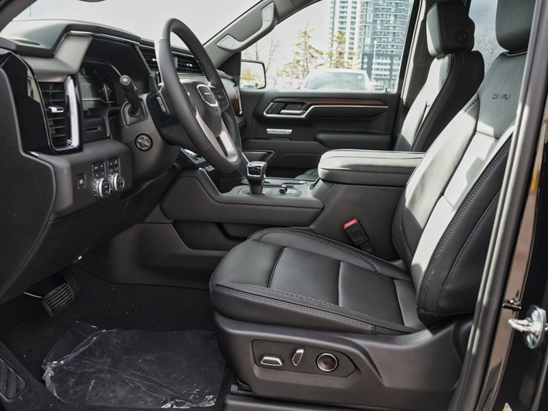 2025 GMC Sierra 1500 DEMO 4WD Crew Cab 147