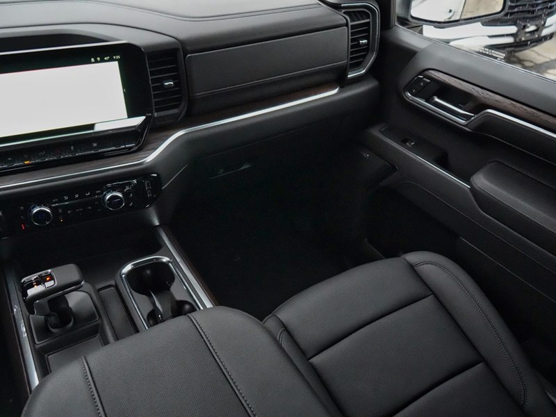 2025 GMC Sierra 1500 4WD Crew Cab 147