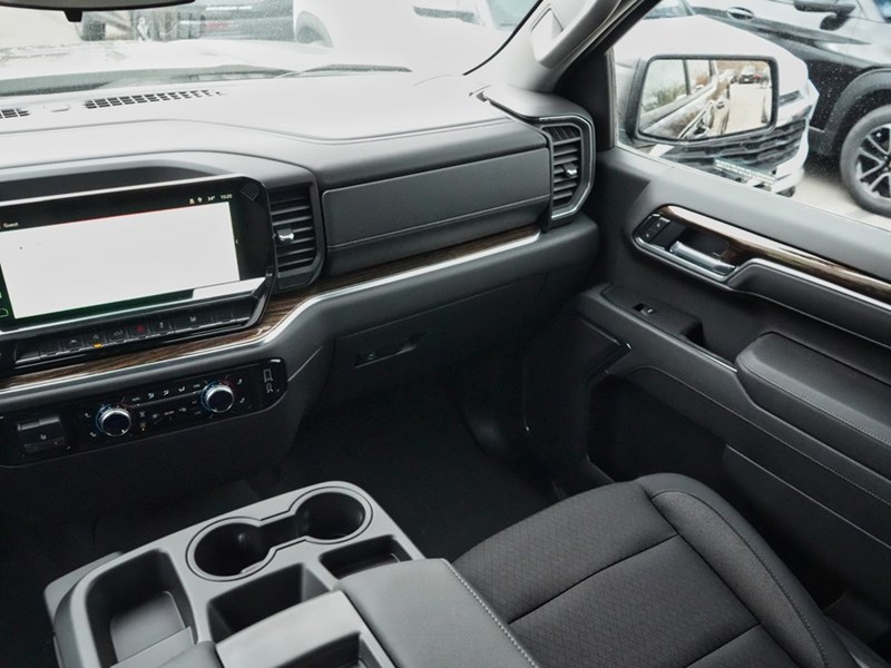 2025 GMC Sierra 1500 4WD Crew Cab 147