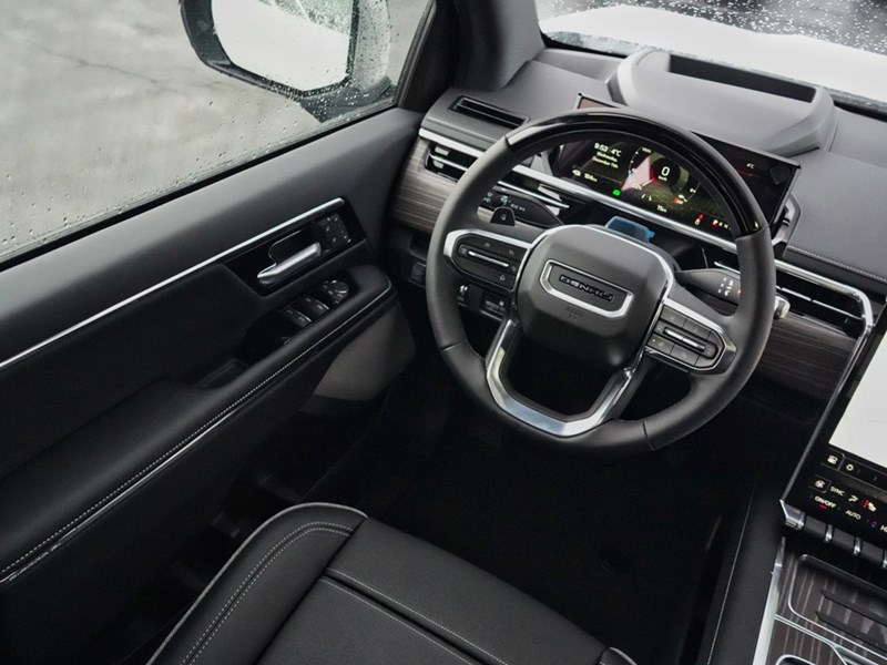 2025 GMC Sierra EV e4WD Crew Cab Max Range Denali