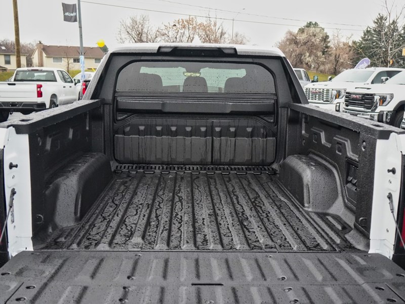 2025 GMC Sierra EV e4WD Crew Cab Max Range Denali