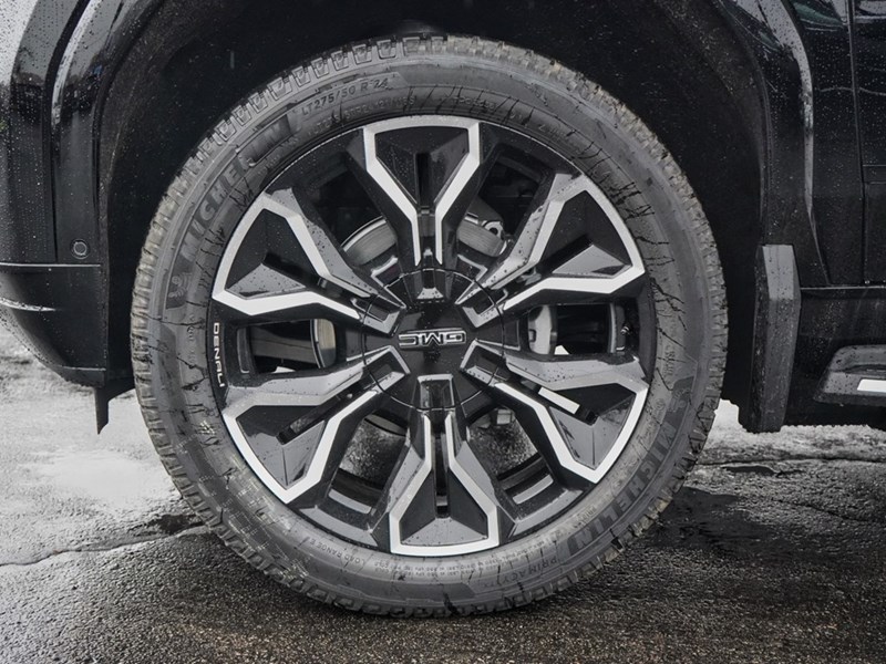 2025 GMC Sierra EV e4WD Crew Cab Extended Range Denali
