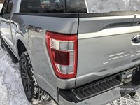 2022 FORD F-150 LARIAT 4WD SUPERCREW 5.5' BOX