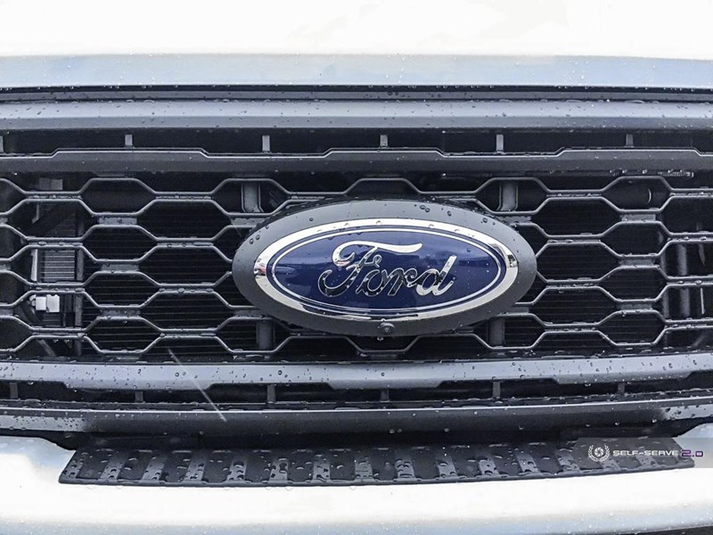 2024 FORD F-250 XLT 4WD CREW CAB 6.75' BOX