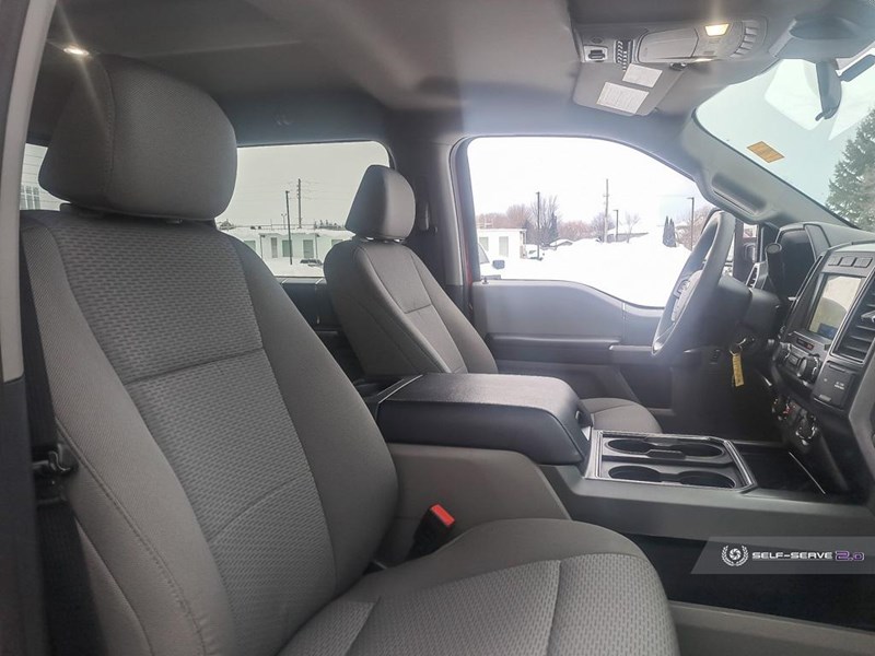 2022 FORD F-250 XLT 4WD CREW CAB 6.75' BOX