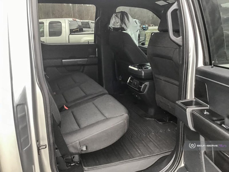 2022 FORD F-150 XLT 4WD SUPERCREW 5.5' BOX