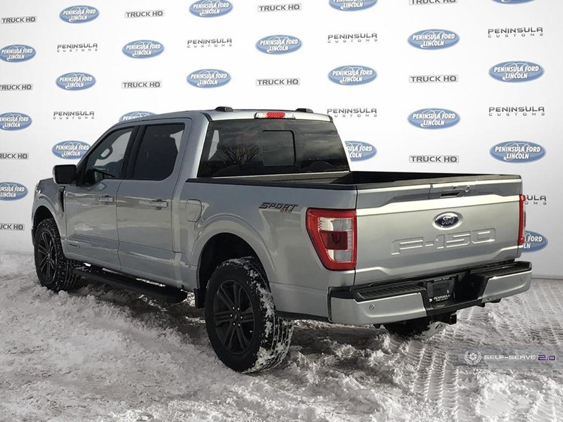 2022 FORD F-150 LARIAT 4WD SUPERCREW 5.5' BOX