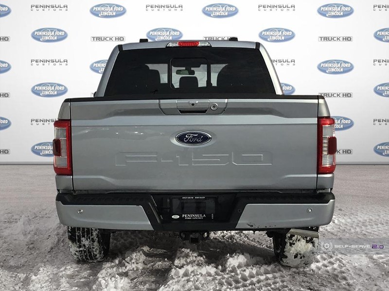 2022 FORD F-150 LARIAT 4WD SUPERCREW 5.5' BOX