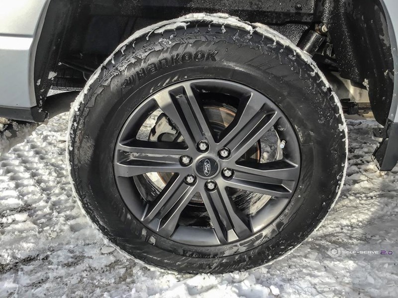 2022 FORD F-150 LARIAT 4WD SUPERCREW 5.5' BOX