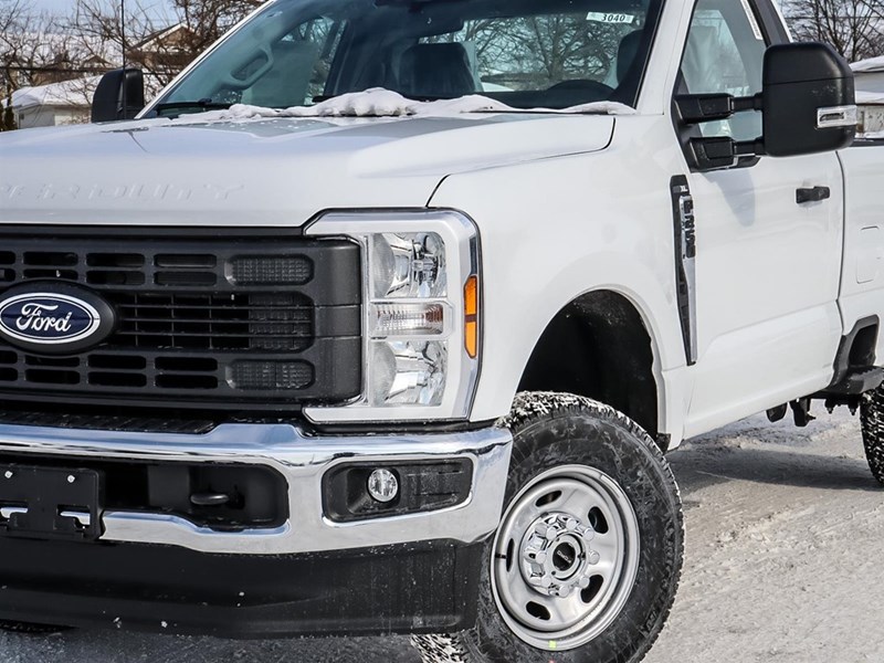 2025 FORD F-250 XL 4WD REG CAB 8' BOX