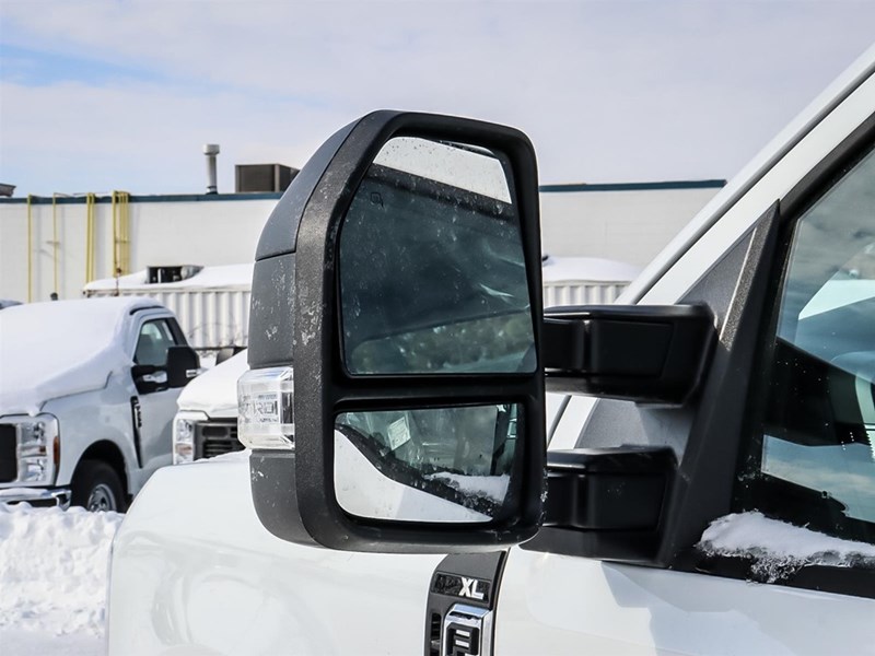 2025 FORD F-250 XL 4WD REG CAB 8' BOX