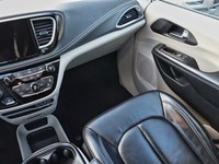 2022 Chrysler Pacifica Touring L FWD