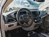 2022 Chrysler Pacifica Touring L FWD