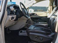 2022 Chrysler Pacifica Touring L FWD
